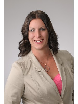 Katie Knebel, Sales Representative - Steinbach, MB