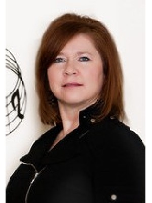 Lee Ann Shewchuk, Sales Representative - Winnipeg, MB