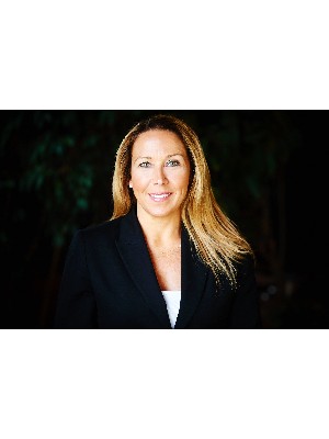 Carrie Seidewand, Sales Representative - Toronto, ON