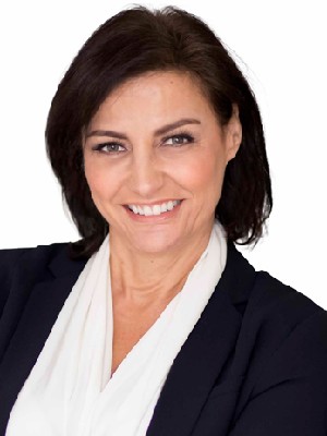 Christine Kiriakopoulos, Sales Representative - Ancaster, ON