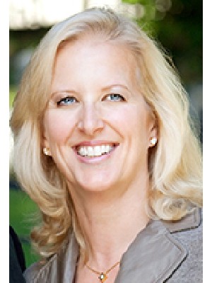 Lynda Proc, Sales Representative - WEST VANCOUVER, BC