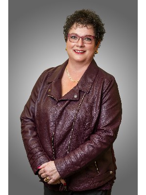 Julie Stefan, Sales Representative - Calgary, AB