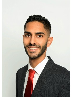 TJ Gill, Agent - Surrey, BC