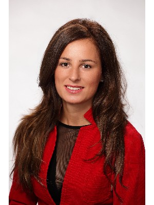 Anna Wnuczek, Sales Representative - Mississauga, ON