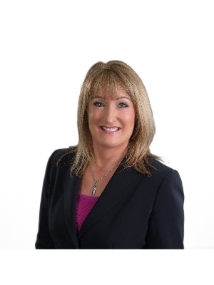 Connie Elliott, Real Estate Representative - Langley, BC