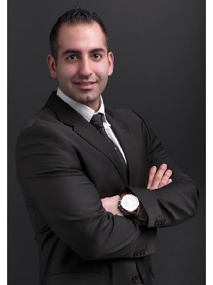 Ali Tcheshmejoui, Sales Representative - AURORA, ON
