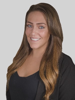 Danielle Kozek, Sales Representative - Kelowna, BC