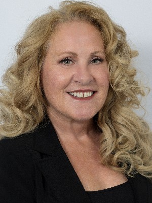 Lorraine MacDonald, Sales Representative - NEWMARKET, ON