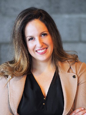 Lisa Angelosanto, Real Estate Broker - Montreal, QC
