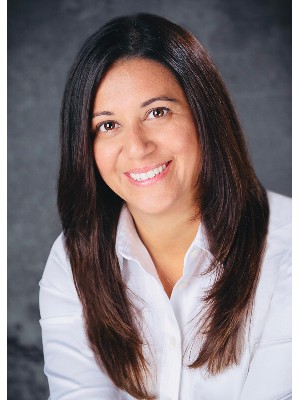 Nicole Vijayasingham, Sales Representative - Milton, ON