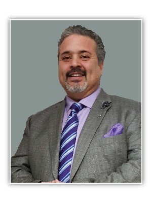 Mac Ebrahimzadeh, Sales Representative - Toronto, ON
