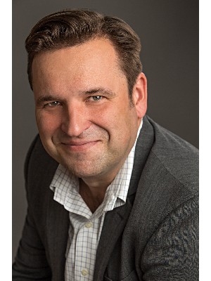 Raphael Milczynski, Sales Representative - WEST VANCOUVER, BC