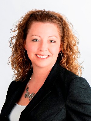 Heather Kluszczynski, Sales Representative - Georgetown, ON