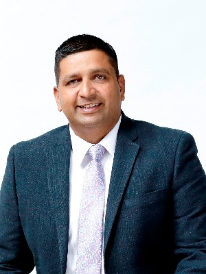Bhinder Sharma, Personal Real Estate Corporation - Surrey, BC