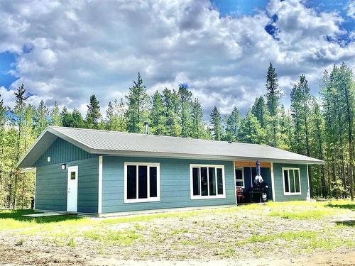 1015 Cranberry Lake Road, Valemount, BC 