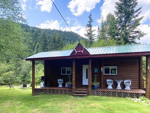 19345 S 5 Highway, Valemount, BC 