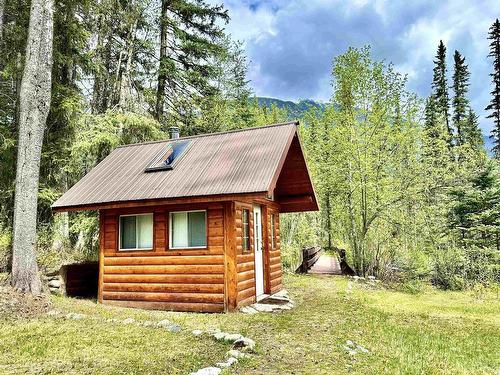 14086 Swift Current Road, Valemount, BC 