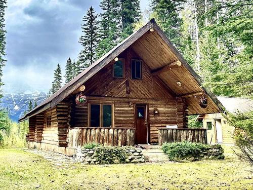 14086 Swift Current Road, Valemount, BC 