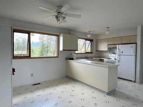 1055 9Th Avenue, Valemount, BC 