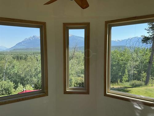 3690 Sawyer Road, Valemount, BC 