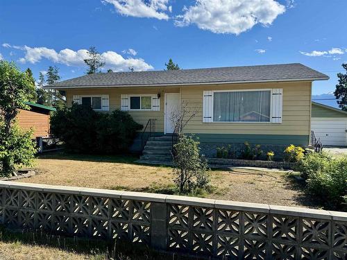 1093 5Th Avenue, Valemount, BC 