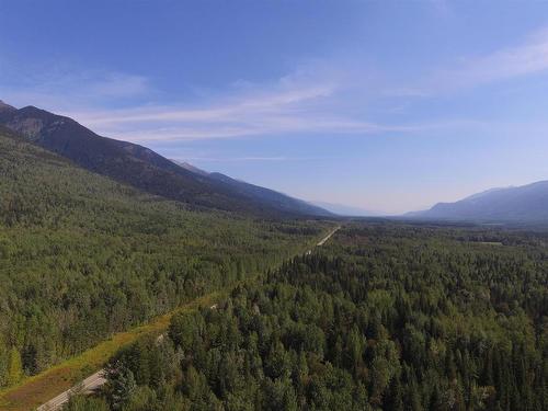 8613 16 Highway, Dunster, BC 