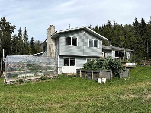 8165 Mountain View Road, Mcbride, BC 