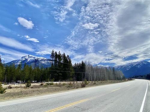 185 Sunnyview Road, Valemount, BC 