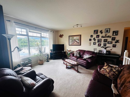 286 Pioneer Way, Burns Lake, BC 