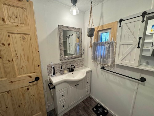 1460 7Th Avenue, Valemount, BC 