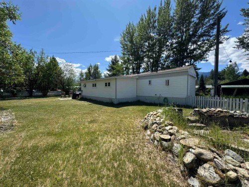 1460 7Th Avenue, Valemount, BC 