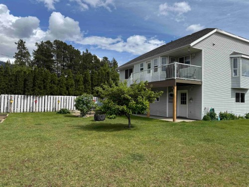 1290 8Th Avenue, Valemount, BC 