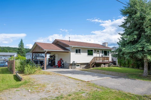 1900 Bittner Road W, North Blackburn, BC 