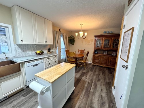 1321 8Th Avenue, Valemount, BC 