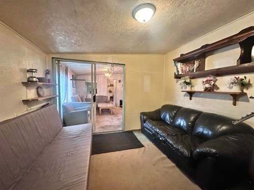 1085 3Rd Avenue, Valemount, BC 