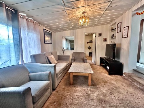 1085 3Rd Avenue, Valemount, BC 