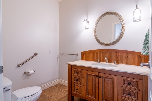 7003 Valleyview Drive, Valleyview, BC 