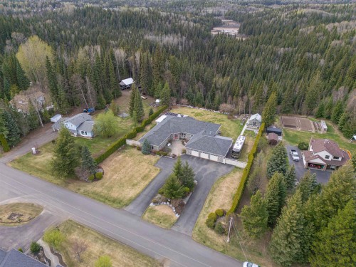 7003 Valleyview Drive, Valleyview, BC 