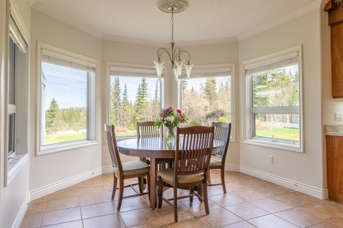 7003 Valleyview Drive, Valleyview, BC 