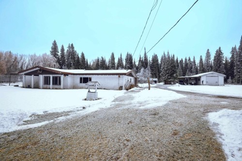 4085 Sunshine Crescent  Prince George, BC V2N 5Y2