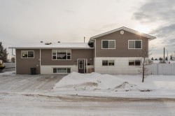 392 Green Place  Prince George, BC V2M 6A2