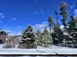 1044 9th Avenue  Valemount, BC V0E 2Z0