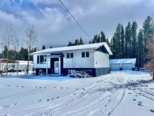 1155 14th Avenue  Valemount, BC V0E 2Z0