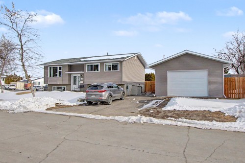 3952 Enemark Crescent  Prince George, BC V2N 2X7