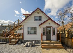 1675 5th Avenue Prince George, BC V2L 3M2