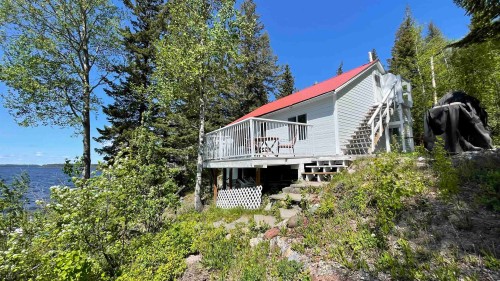 49805 Tapping Road, Cluculz Lake, BC 