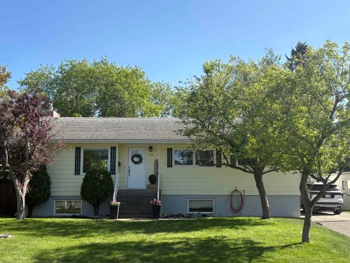 1115 Mcgregor Avenue  Prince George, BC V2M 4A8