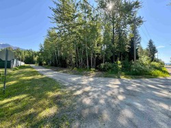 1360 Main Street  Valemount, BC V0E 2Z0