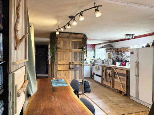 620 Kodiak Street, Bear Lake, BC 