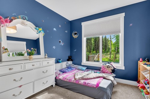 110 Westview Road, Prince George, BC - Indoor Photo Showing Bedroom